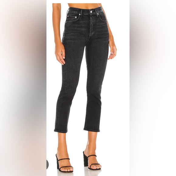 Agolde Denim - AGOLDE Riley High Rise Straight Crop in Black Pepper. Size 27